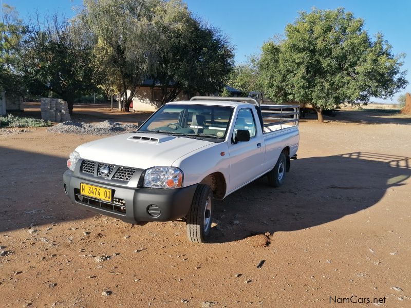 Nissan NP300 2.5 TDi in Namibia