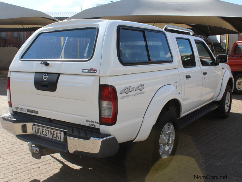 Nissan NP300 2.5CDI D/C 4X4 in Namibia