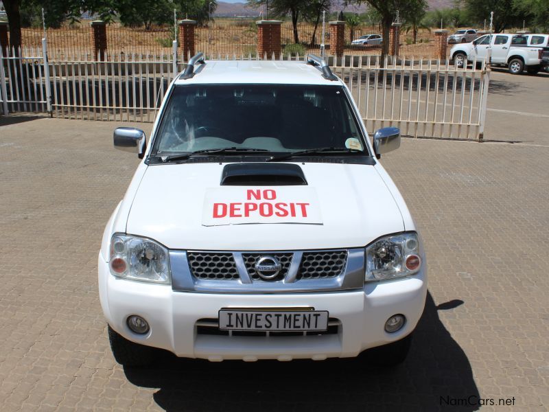 Nissan NP300 2.5CDI D/C 4X4 in Namibia