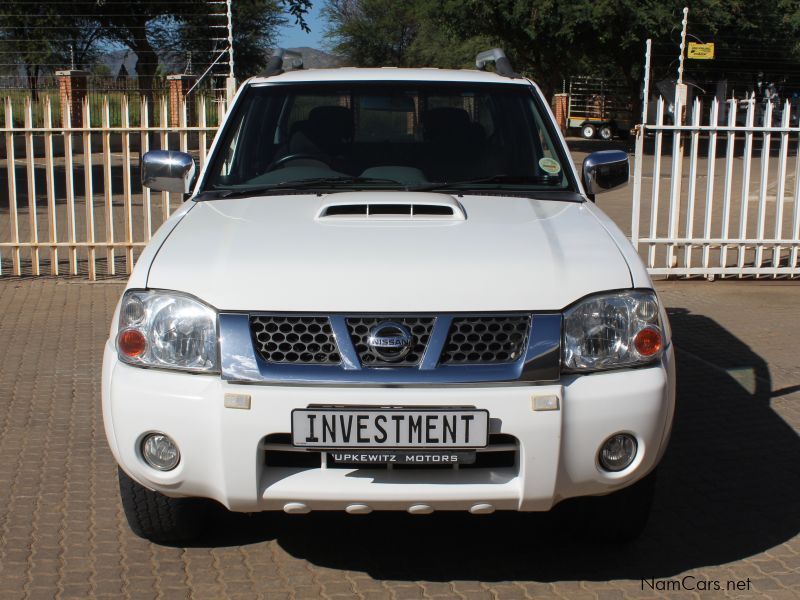 Nissan NP300 2.5CDI D/C 4X4 in Namibia