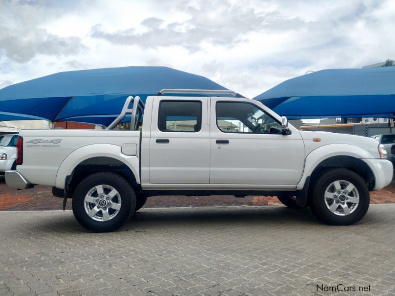 Nissan NP300 2.5D 4X4 DC in Namibia