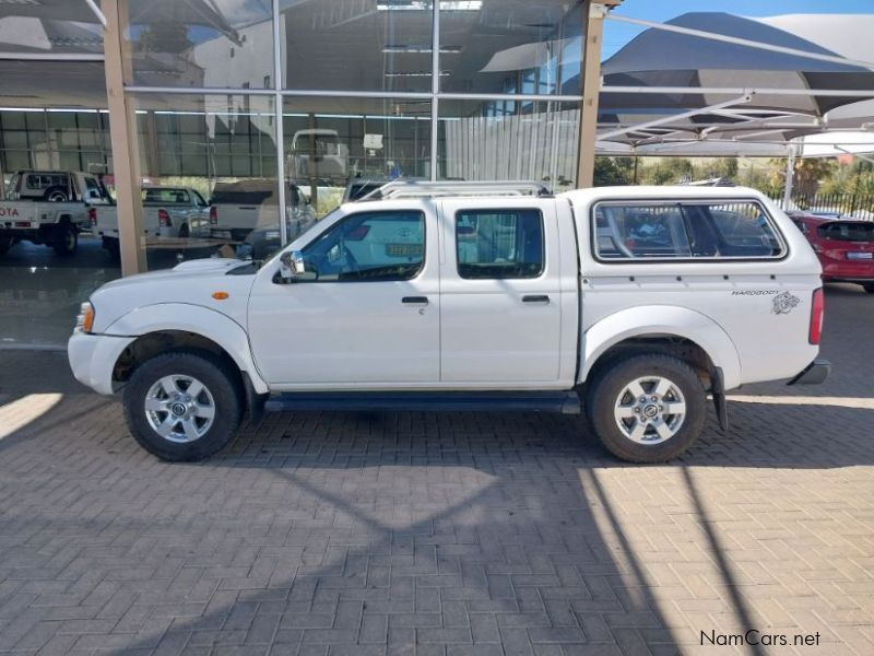 Nissan NP300 2.5TD 2x4 in Namibia
