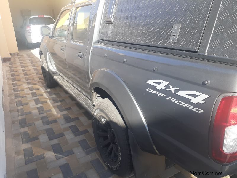 Nissan NP300 4x4 in Namibia