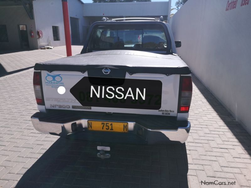 Nissan NP300 HARDBODY 2.5 DC 4X4 in Namibia