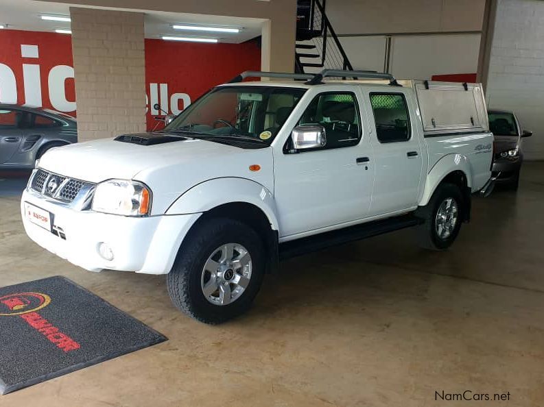 Nissan Np300 2.5 TDI 4x4 D/C in Namibia