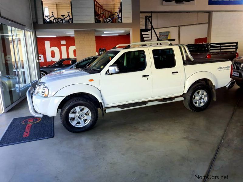 Nissan Np300 2.5 TDI 4x4 D/C in Namibia