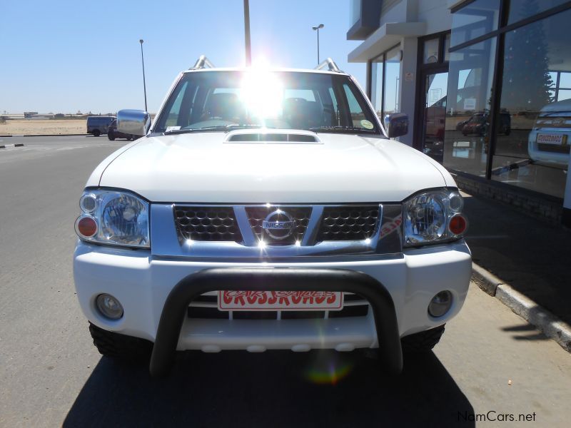 Nissan Np300 2.5 Tdi D/c 4x4 in Namibia