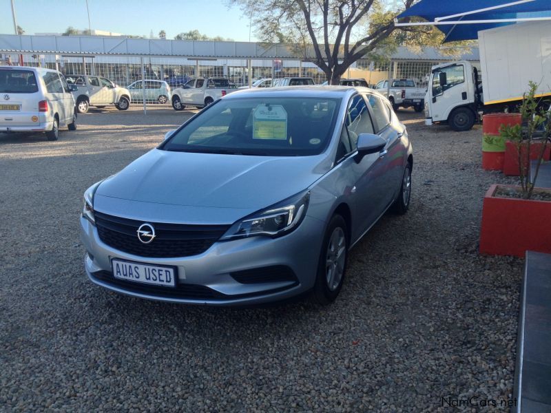 Opel Astra 1.0 Turbo Essentia in Namibia