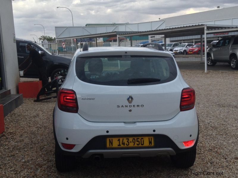 Renault Sandero 0.9 in Namibia