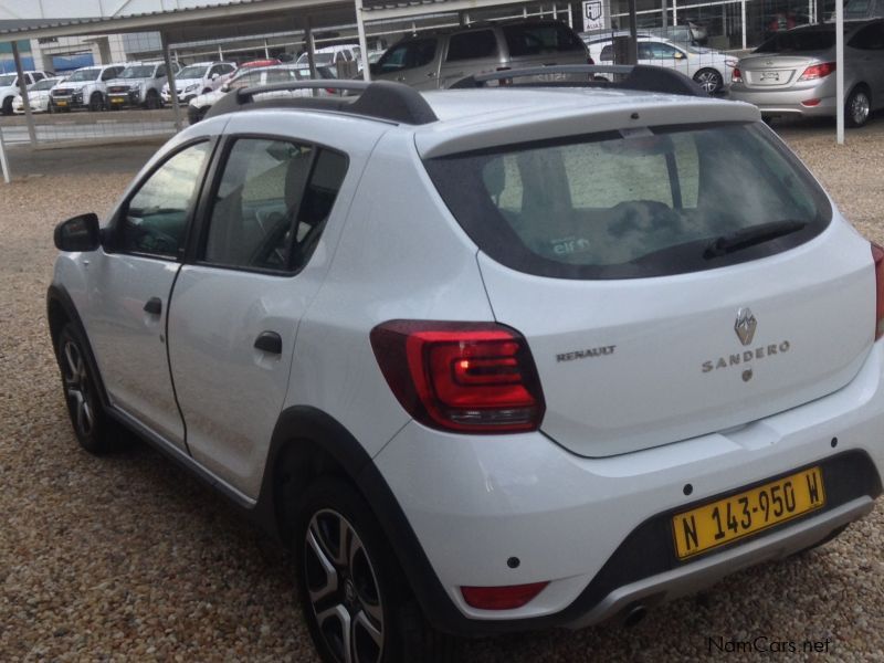 Renault Sandero 0.9 in Namibia