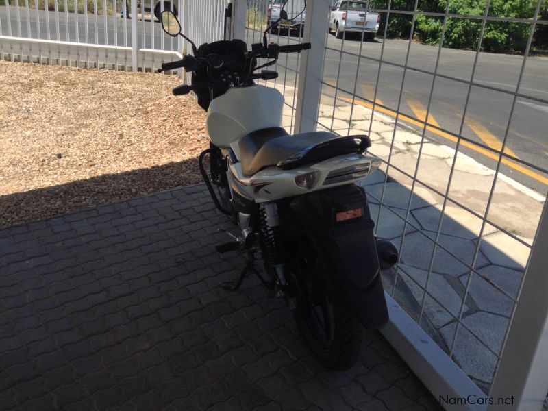 Suzuki GS150R in Namibia