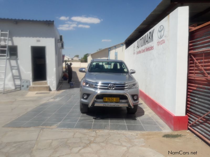 Toyota 2.8 Hilux single cab automatic 4x4 in Namibia
