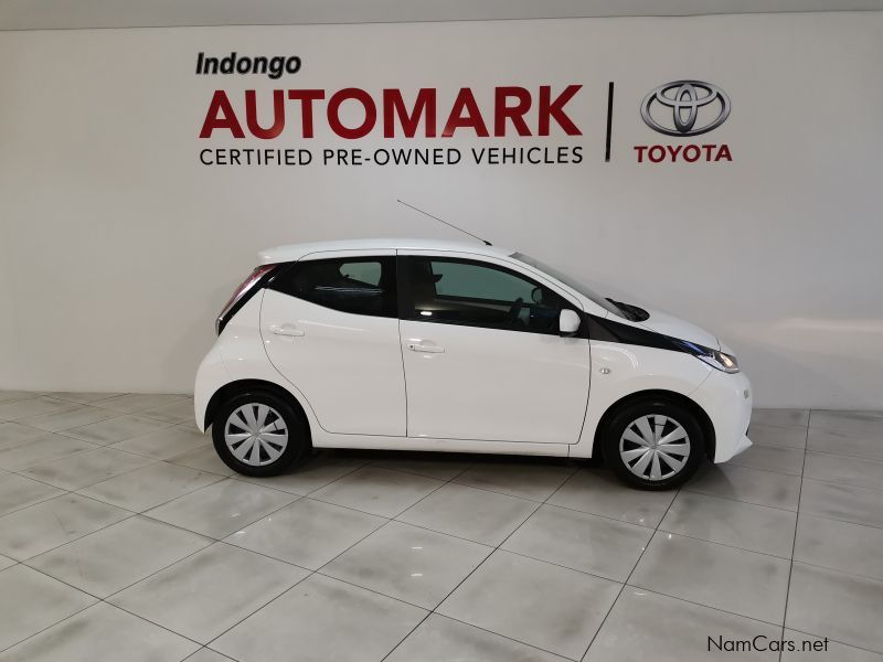 Toyota Aygo 1.0 (5dr) in Namibia