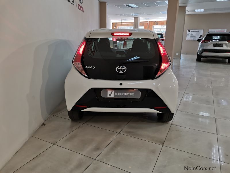 Toyota Aygo 1.0 (5dr) in Namibia