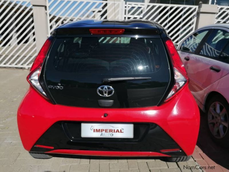 Toyota Aygo 1.0 X-play (5dr) in Namibia