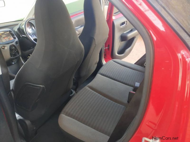 Toyota Aygo 1.0 X-play (5dr) in Namibia