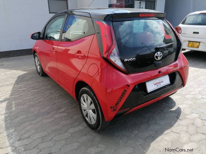 Toyota Aygo 1.0 X-play (5dr) in Namibia