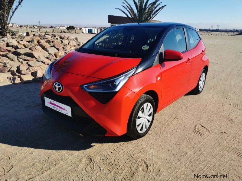 Toyota Aygo 1.0 X-play 5-Door in Namibia