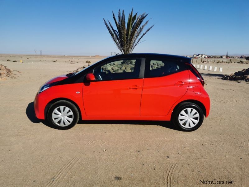 Toyota Aygo 1.0 X-play 5-Door in Namibia