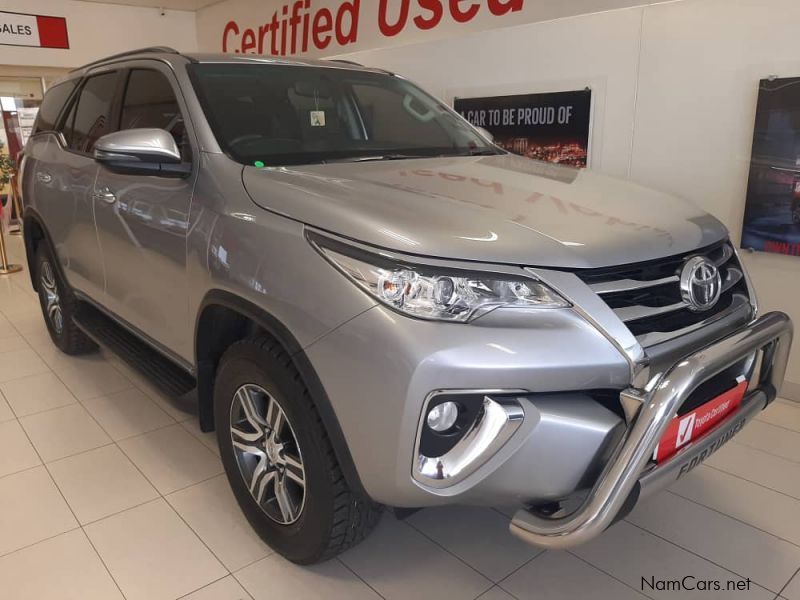 Toyota FORTUNER 2.4 4X4 AT in Namibia