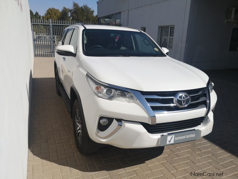 Toyota FORTUNER 2.4 4X4 AT in Namibia