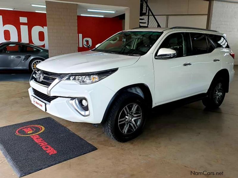 Toyota Fortuner 2.4 A/T 4x4 in Namibia