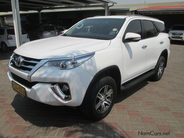 Toyota Fortuner 2.7 VVTI R/B in Namibia