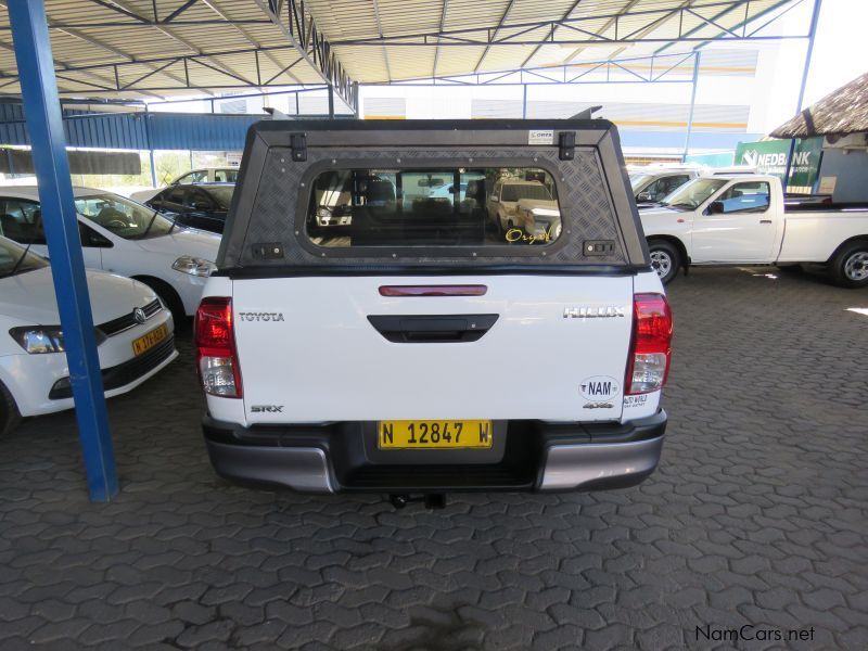 Toyota HILUX 2,4 GD6 4X4 D/CAB in Namibia