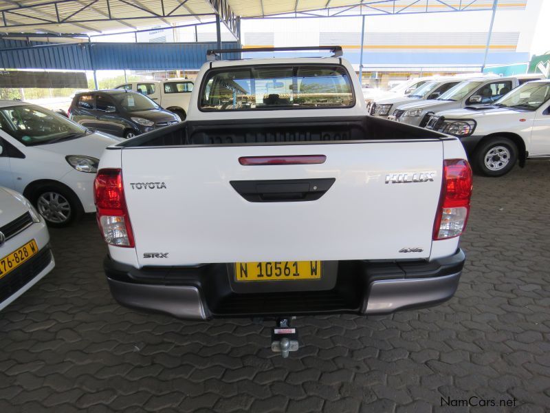 Toyota HILUX 2,4 GD6 4X4 D/CAB in Namibia