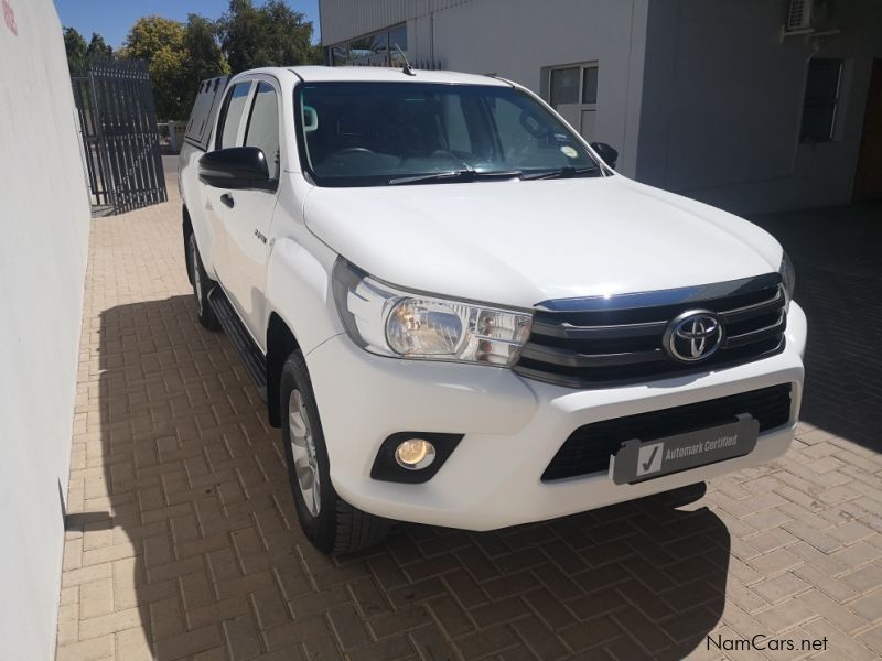 Toyota HILUX 2.4 DC 4X4 AT SRX in Namibia