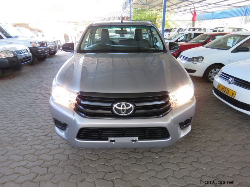 Toyota HILUX 2.4 GD LWB A/CON in Namibia