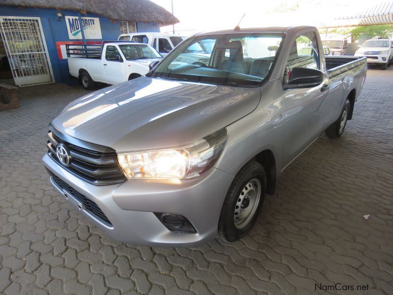 Toyota HILUX 2.4 GD LWB A/CON in Namibia