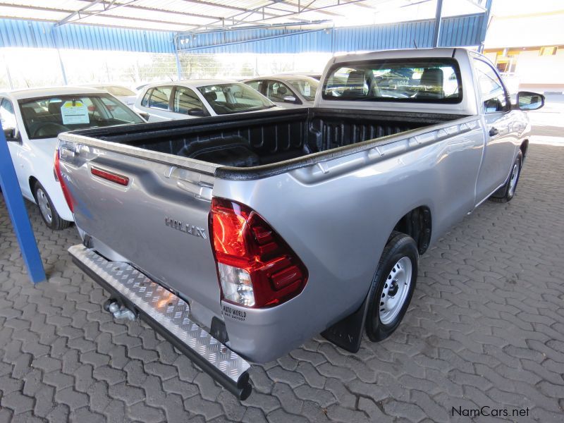 Toyota HILUX 2.4 GD LWB A/CON in Namibia