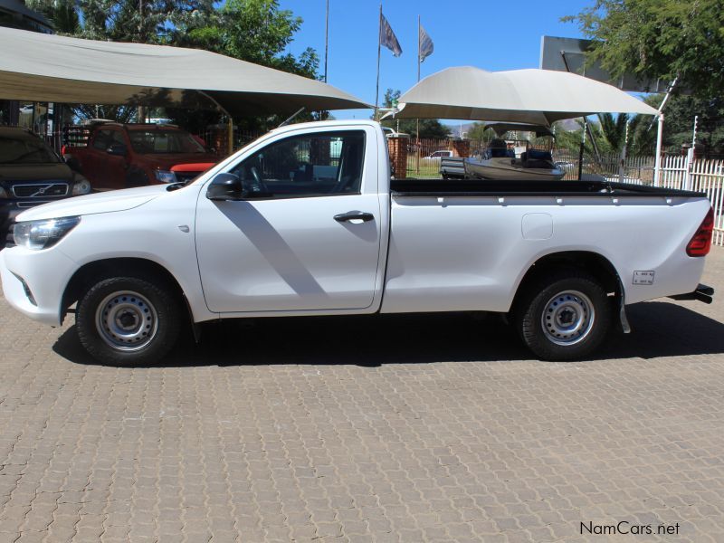 Toyota HILUX 2.4 GD S/C 4X2 in Namibia