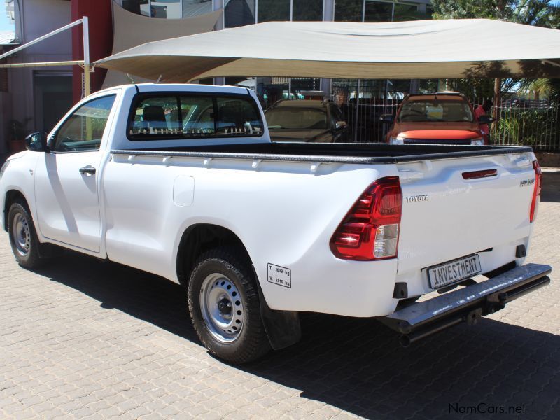 Toyota HILUX 2.4 GD S/C 4X2 in Namibia