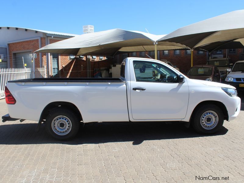 Toyota HILUX 2.4 GD S/C 4X2 in Namibia