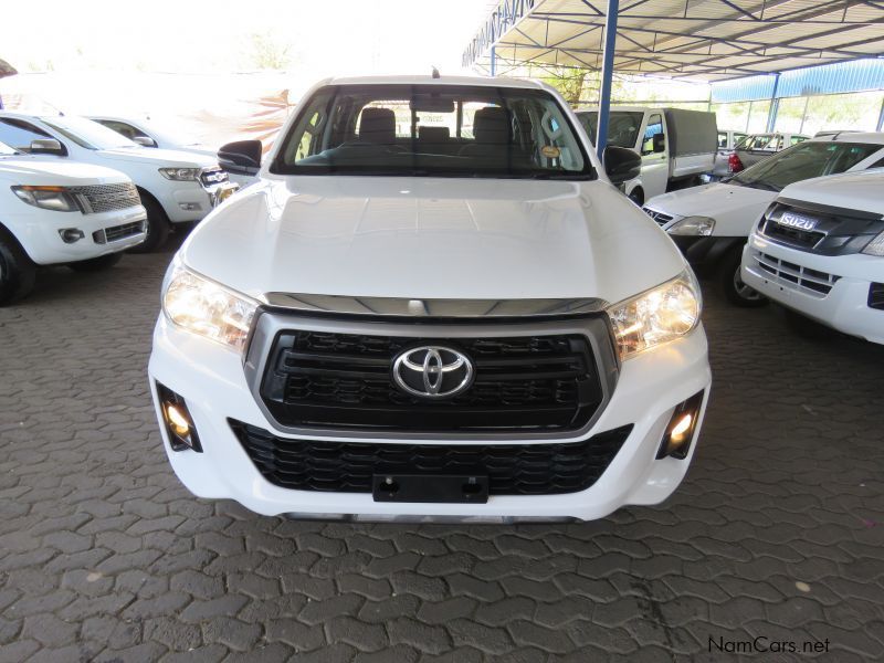 Toyota HILUX 2.4 SRX D/CAB 4X4 MAN in Namibia