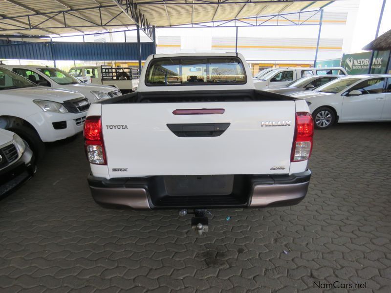 Toyota HILUX 2.4 SRX D/CAB 4X4 MAN in Namibia