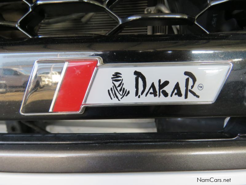 Toyota HILUX 4000 V6 DAKAR D/CAB 4X4 AUTO in Namibia