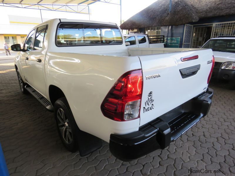 Toyota HILUX 4000 V6 DAKAR D/CAB 4X4 AUTO in Namibia