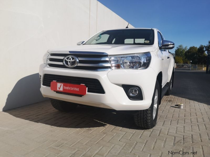 Toyota HILUX XC 2.8 4X4 M/T in Namibia