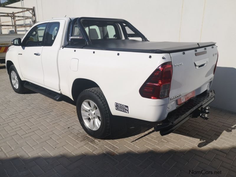 Toyota HILUX XC 2.8 4X4 M/T in Namibia