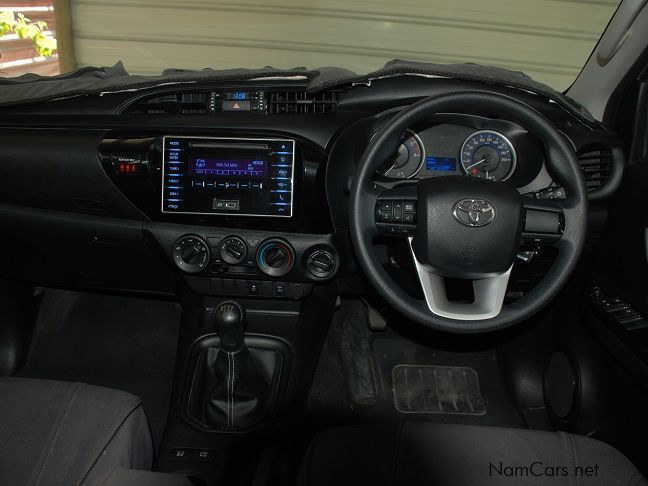 Toyota Hilux 2,4GD6 4x4 D/Cab in Namibia