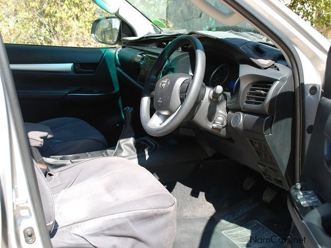 Toyota Hilux 2,4GD6 4x4 D/Cab in Namibia