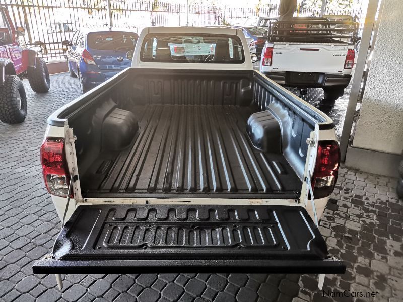 Toyota Hilux 2.0 VVTi P/U A/C in Namibia