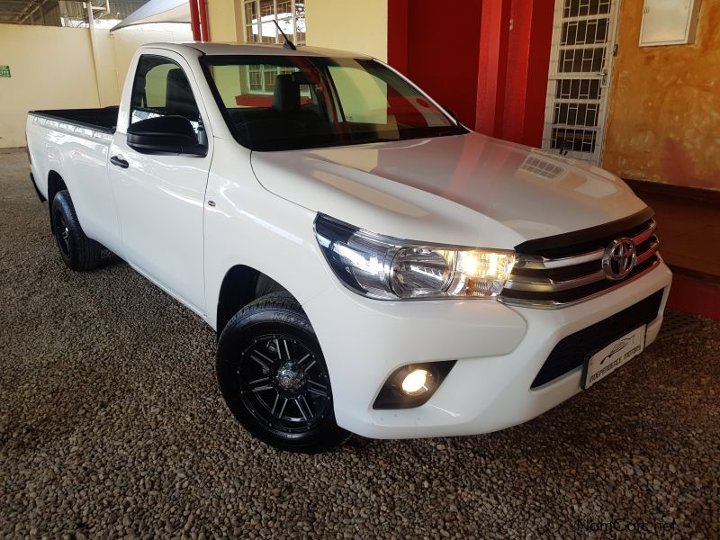 Toyota Hilux 2.0VVti in Namibia