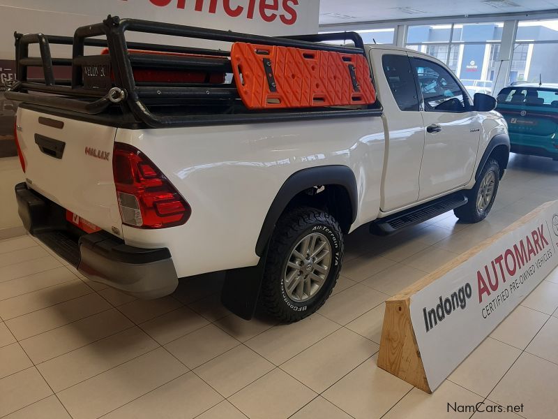 Toyota Hilux 2.4 Extra Cab in Namibia