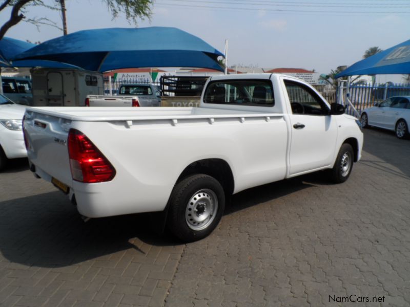 Toyota Hilux 2.4 GD S/Cab A/C in Namibia