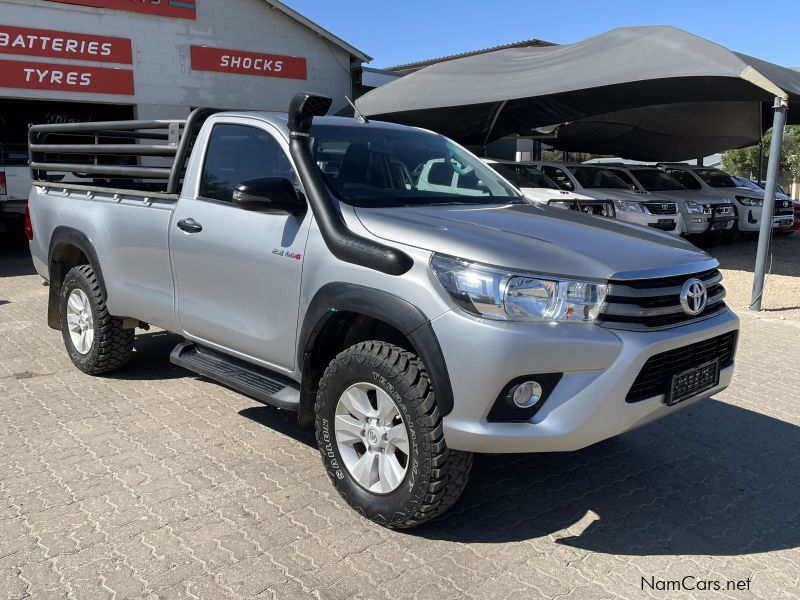 Toyota Hilux 2.4 SRX S/C 4x4 in Namibia