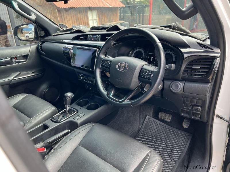 Toyota Hilux 2.8 GD-6 Raider 4x4 A/T Model 2018 in Namibia